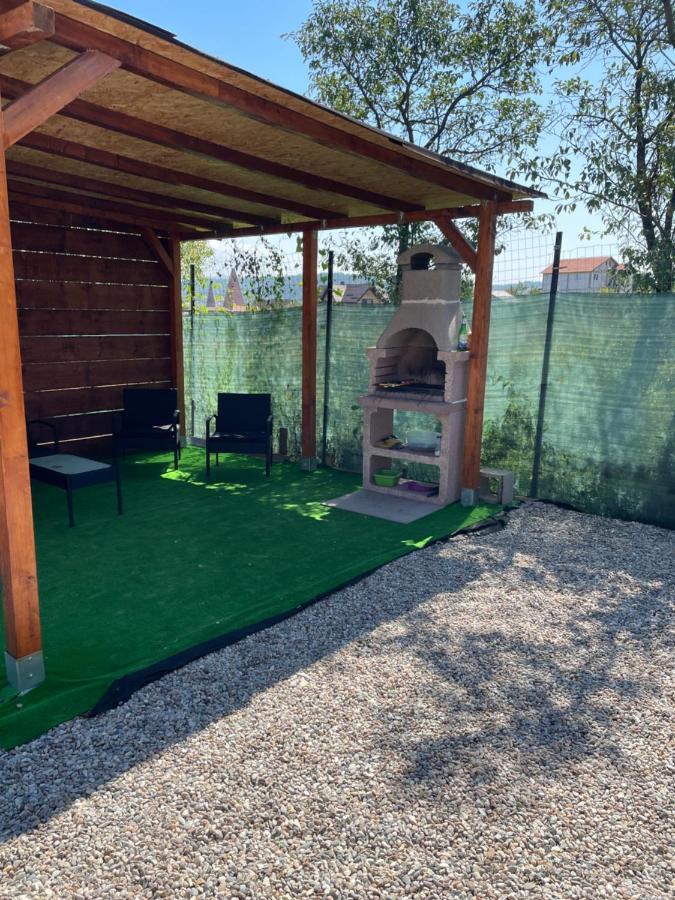 Cabana Tip A La 300 M De Castel Hunedoara Exterior foto